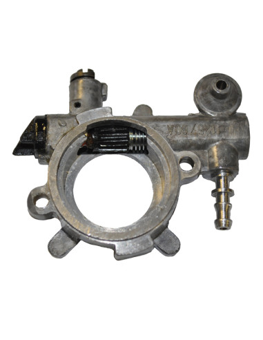 Pompe à huile  STIHL 034, 036, MS340 et MS360 Rempl. 11256403201