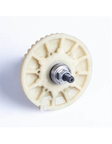 Axe et pignon de transmission pour tronçonneuse Mc Culloch 505559601